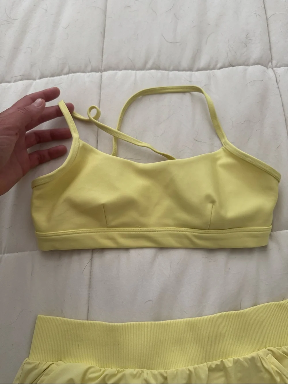 ALO Yoga Women’s Lemon Yellow Athletic Shorts and bra